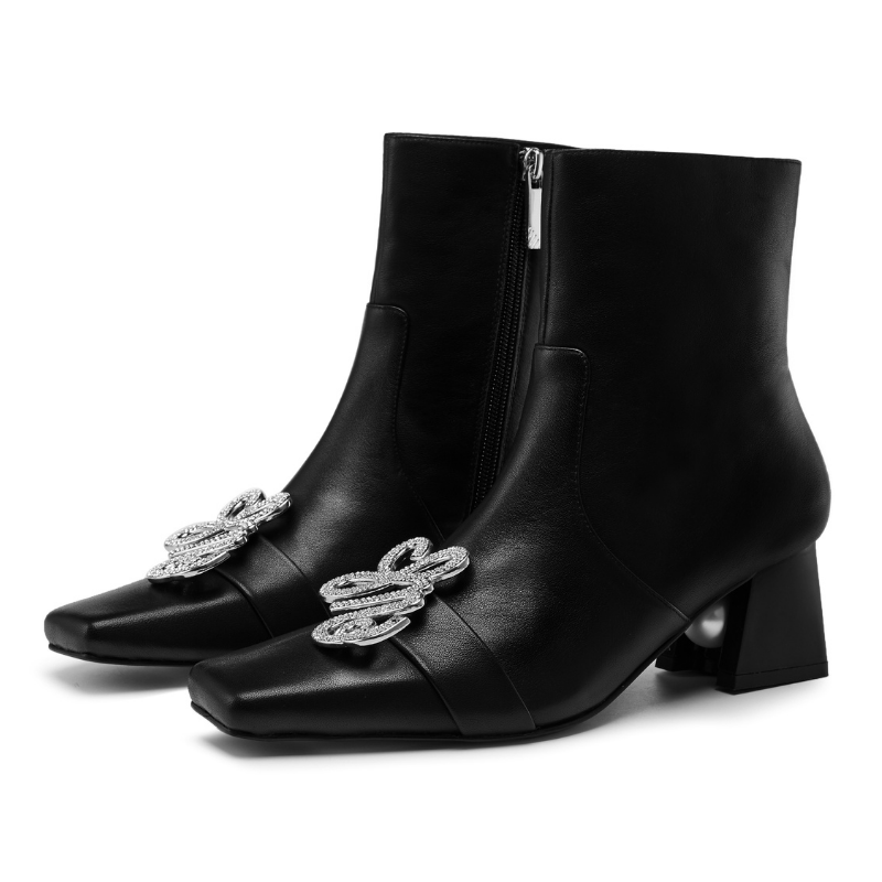 Ladies Square Toe with Metal Brooch Bootie 5553 Black - House of Avenues - Designer Shoes | 香港 | 女Ã? House of Avenues