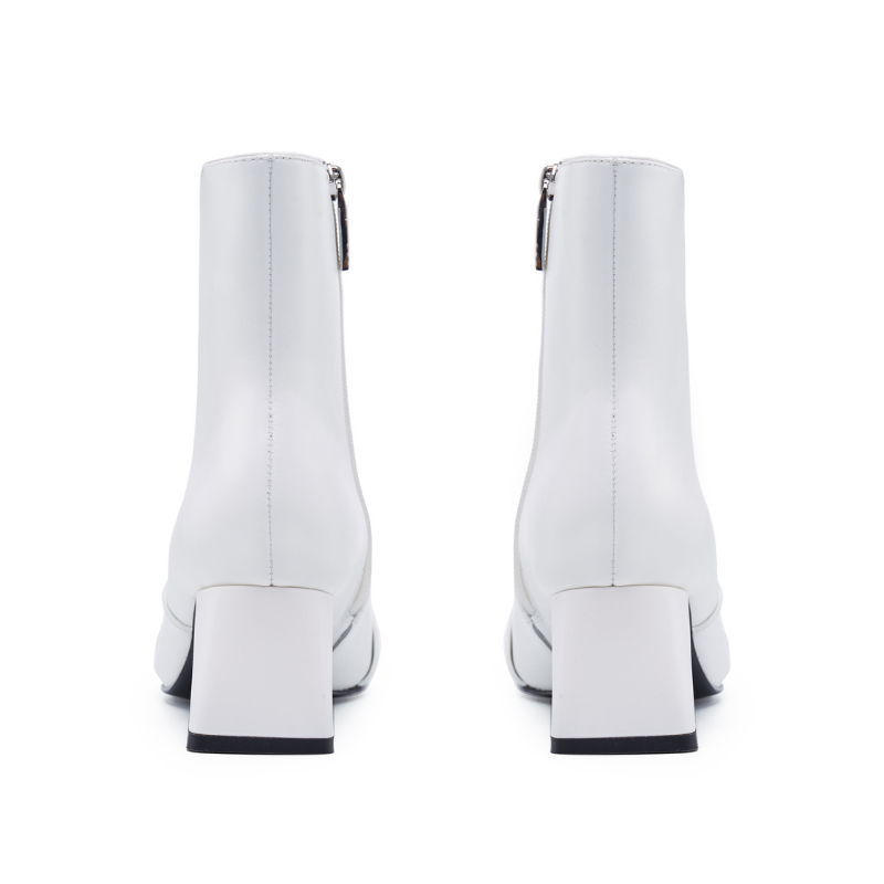 Ladies Square Toe with Metal Brooch Bootie 5553 White - House of Avenues - Designer Shoes | 香港 | 女Ã? House of Avenues