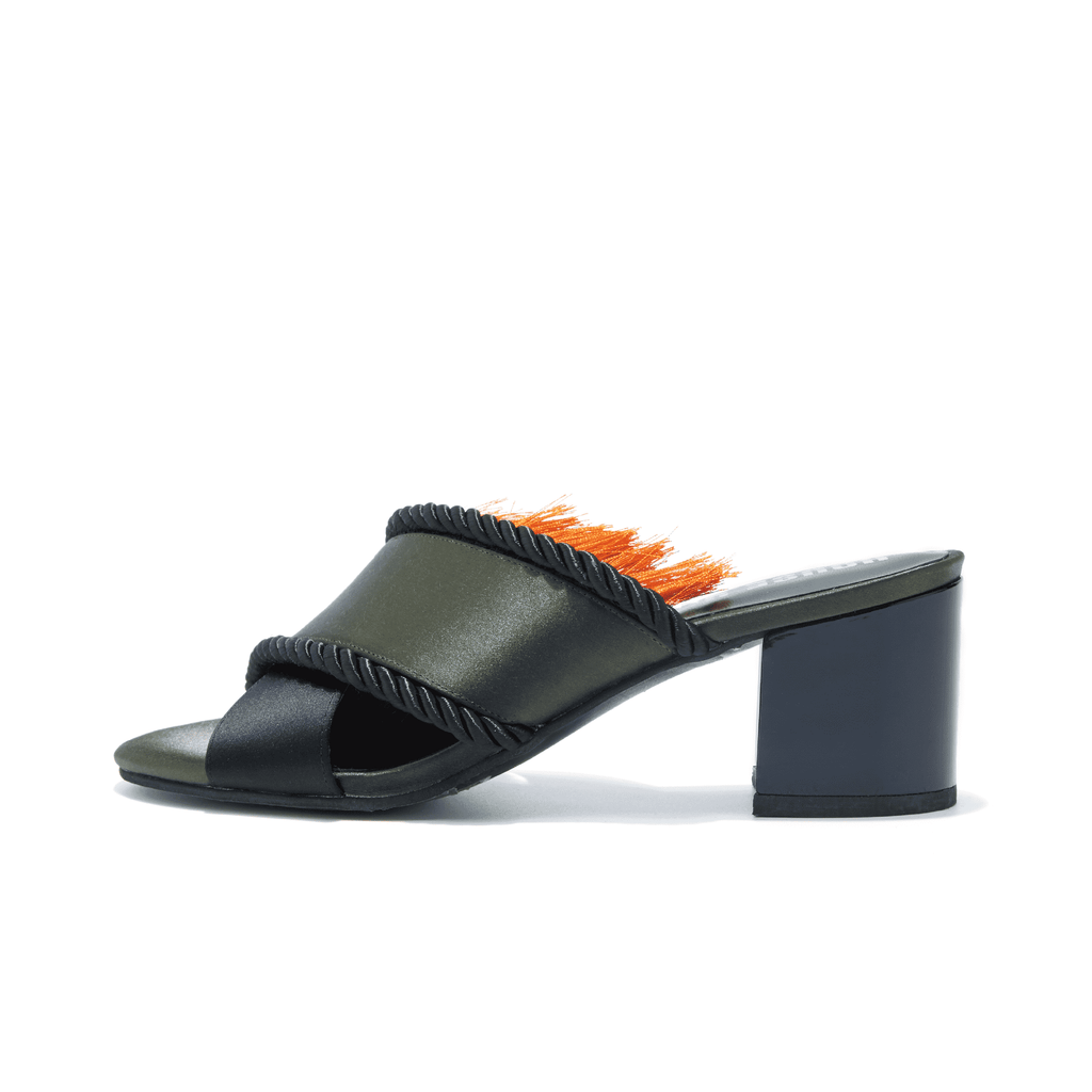 ARTISANAL EMBRACE TASSEL SANDAL 4471 - House of Avenues - Designer Shoes | 香港 | 女Ã? House of Avenues