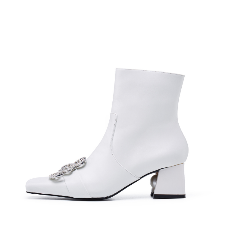 Ladies Square Toe with Metal Brooch Bootie 5553 White - House of Avenues - Designer Shoes | 香港 | 女Ã? House of Avenues
