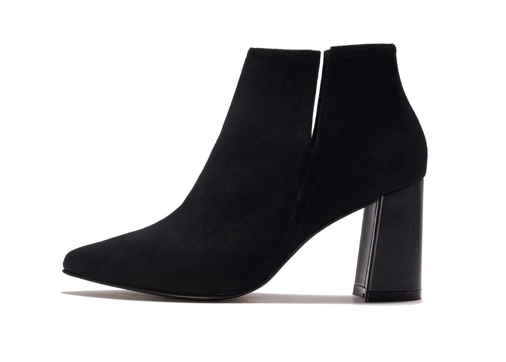 V-CUT BOOTIE 5431 (Black Suede) - House of Avenues - Designer Shoes | 香港 | 女Ã? House of Avenues