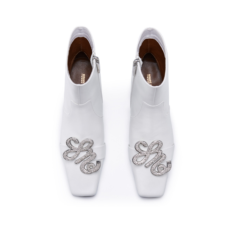 Ladies Square Toe with Metal Brooch Bootie 5553 White - House of Avenues - Designer Shoes | 香港 | 女Ã? House of Avenues